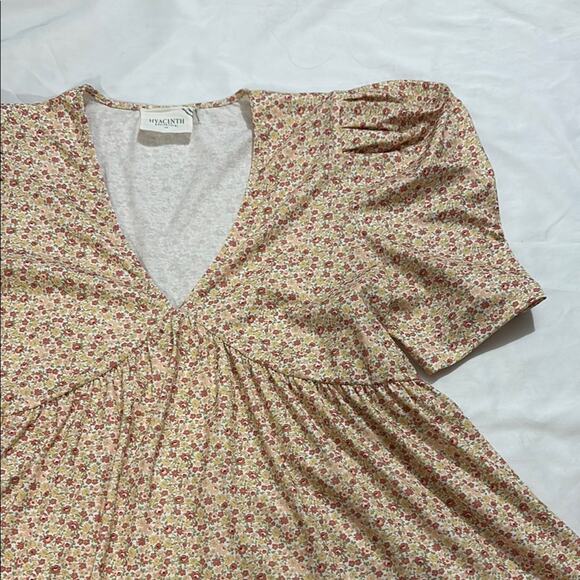 Tuckernuck Hyacinth House Womens XS Ditsy Floral Puff Sleeve Tiered Mini Dress - Picture 3 of 8